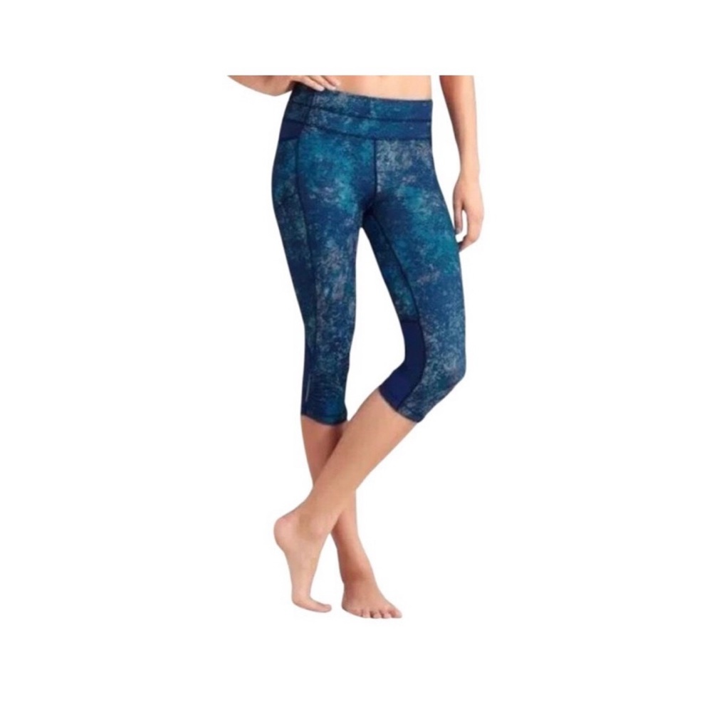 Athleta: Capris/ Cropped Athletic leggings. Color: Splatter Blue/ Aqua. Size:(M)